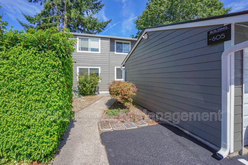 605 Se 121St Ave – photo 3