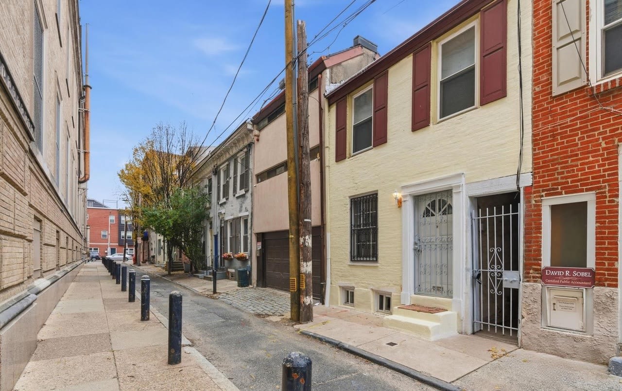 1625 Addison St – photo 1