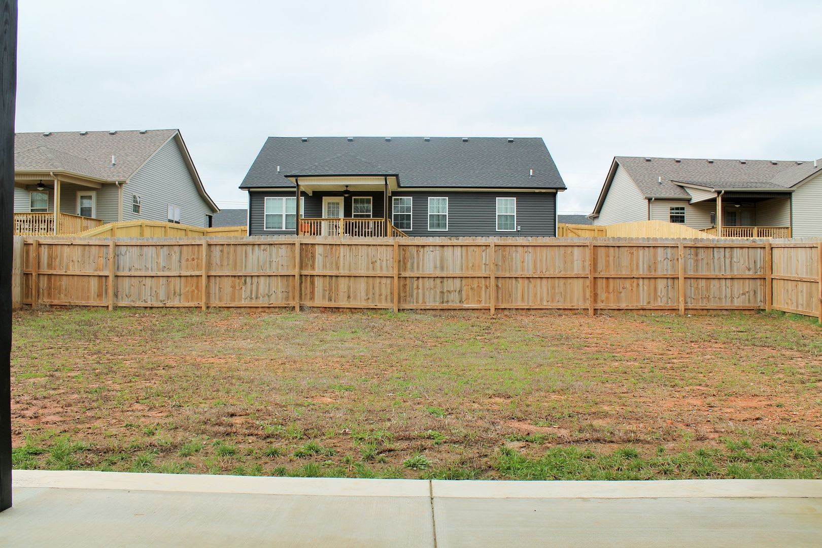 256 Azalea Dr. Oak Grove, KY 42262 – photo 1