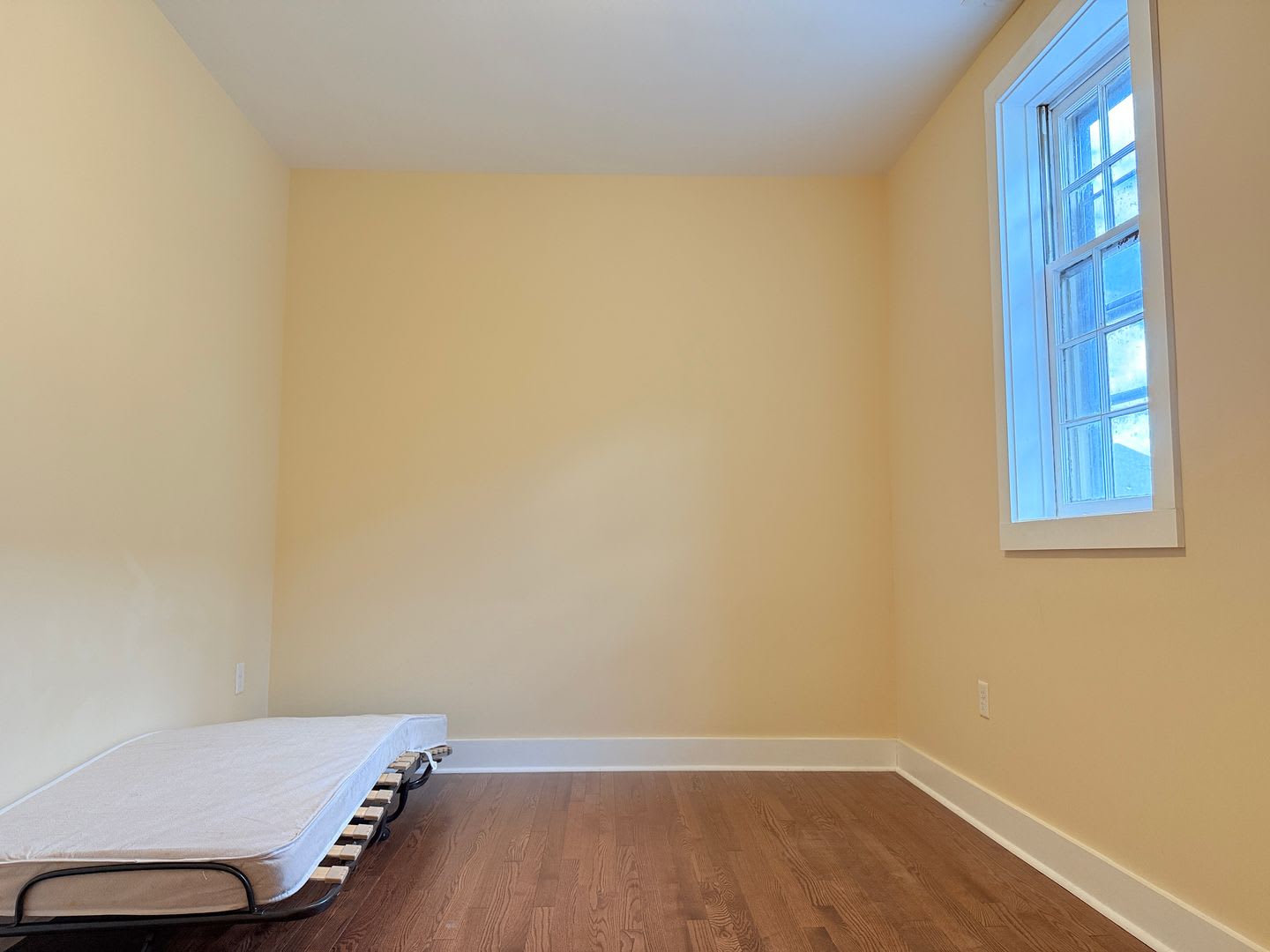 UPSTAIRS Downtown Milford Gem Near the Riverwalk & Local Hotspots! – photo 5