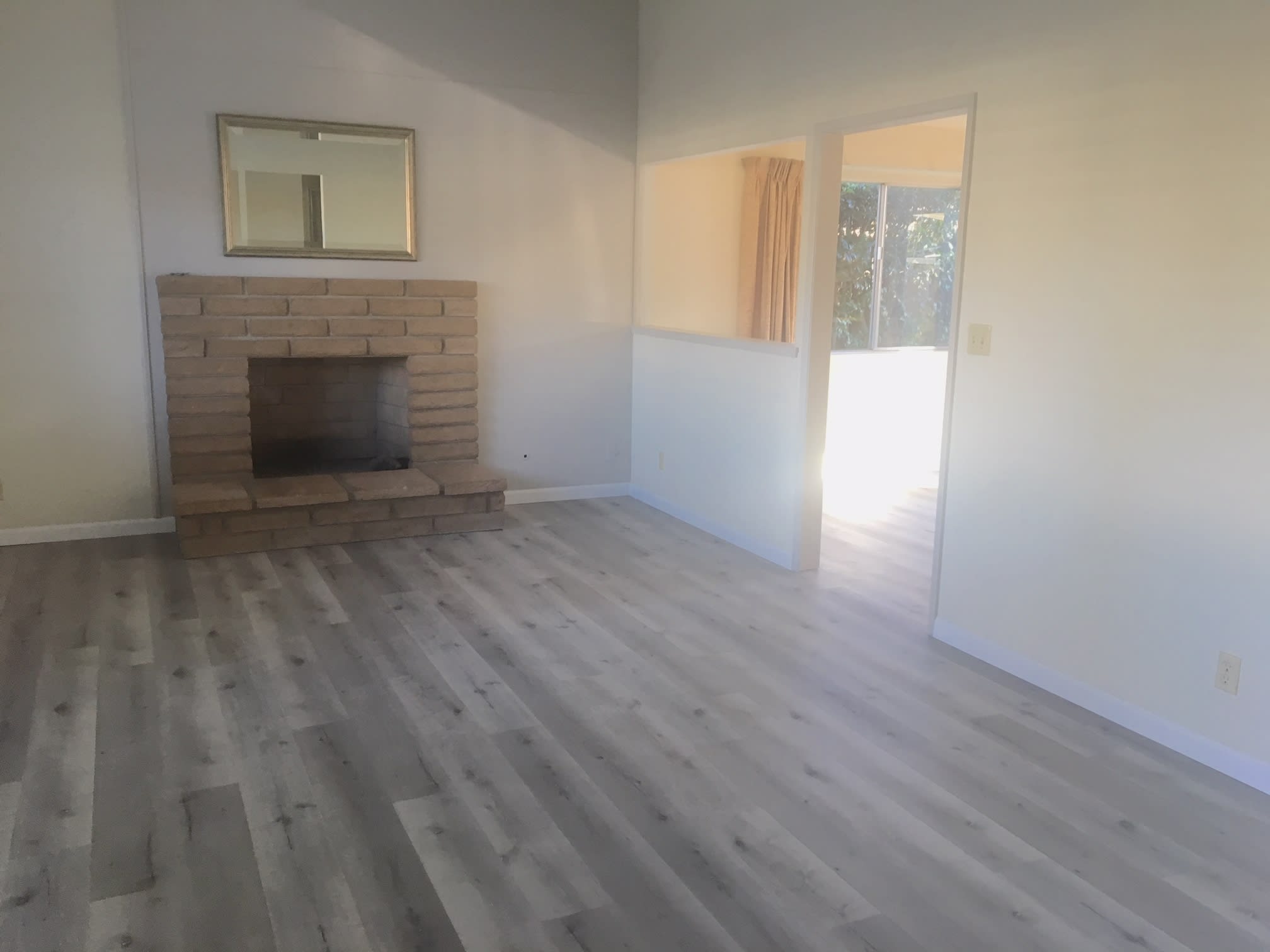 1559 Royal Way – photo 3