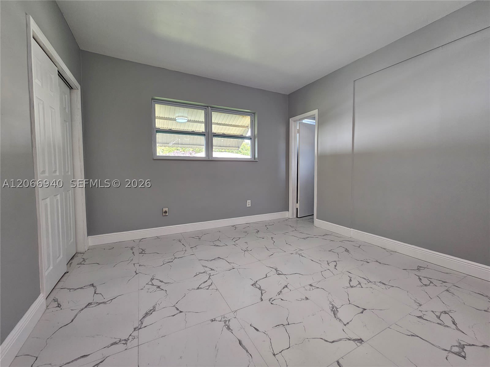 1929 NE 176th St – photo 5