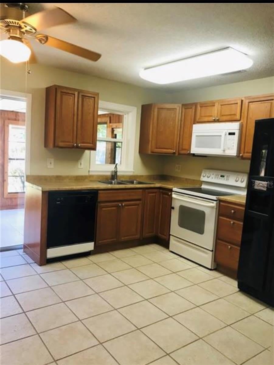 7441 CARMEL Avenue – photo 2