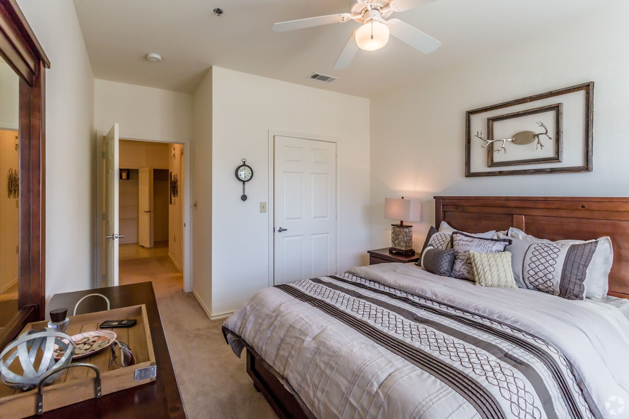 Foothills Apartments – photo 5