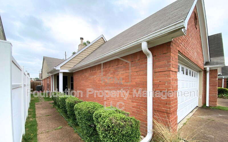 1818 Winship Drive – photo 3