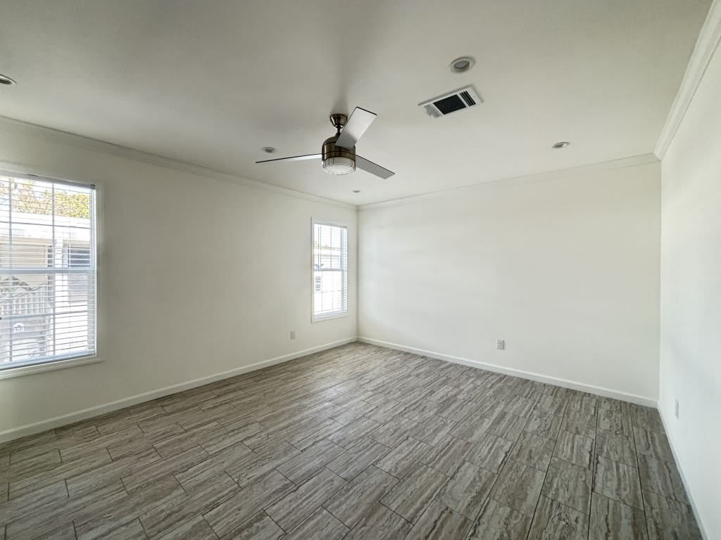 7433 43rd Drive N – photo 4