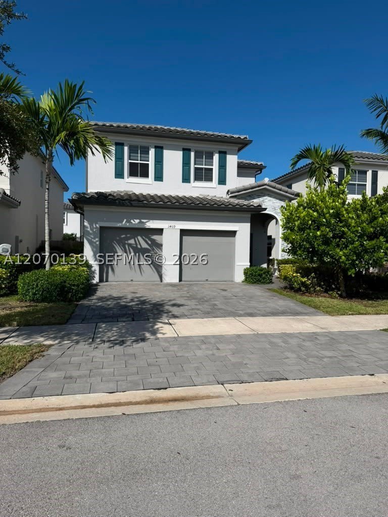 1409 SE 26th Ter – photo 2