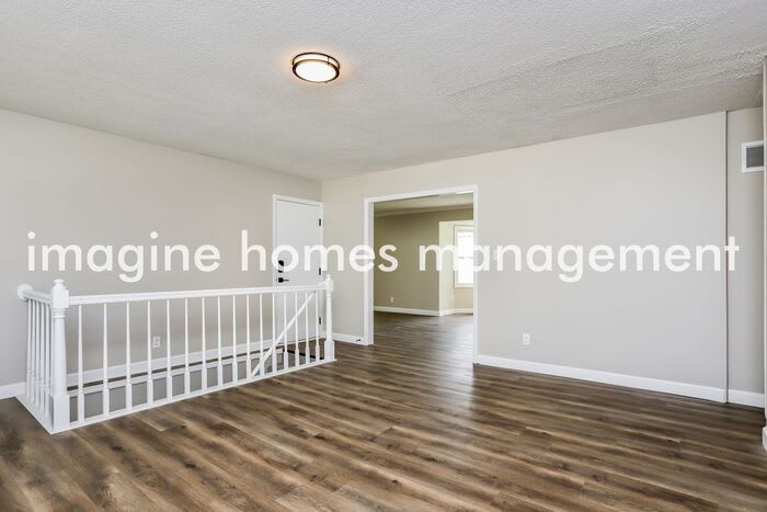 701 Whitewillow Lane – photo 4