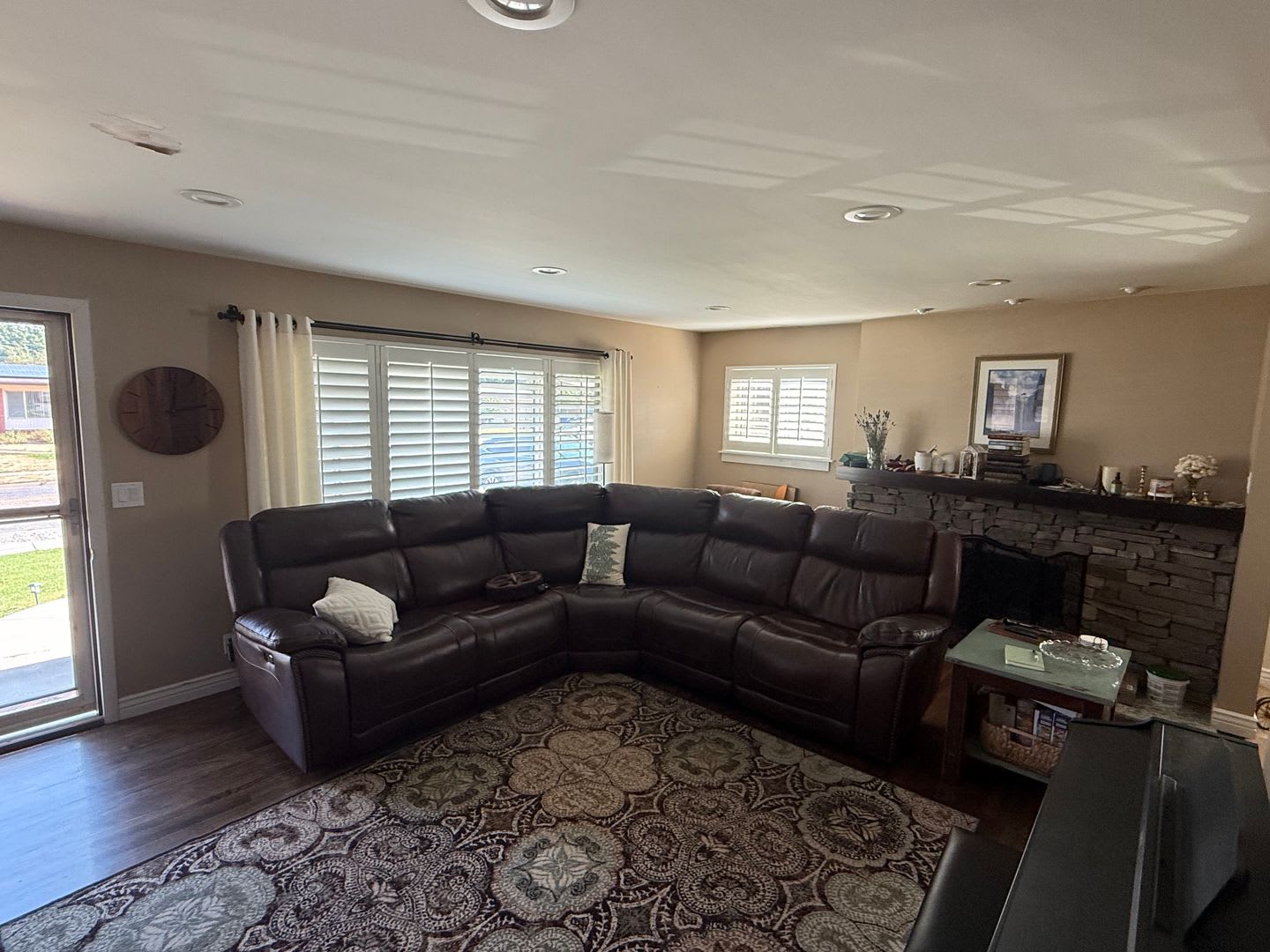Beautifully remodeled home less than a block from WSU and the McKay Dee surgical center – photo 2