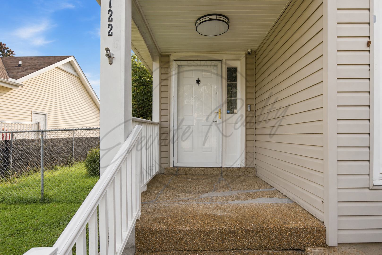 Beautiful Single-Level Home in Heritage Square – Fenced Backyard &amp; Prime Madison Location! – photo 2