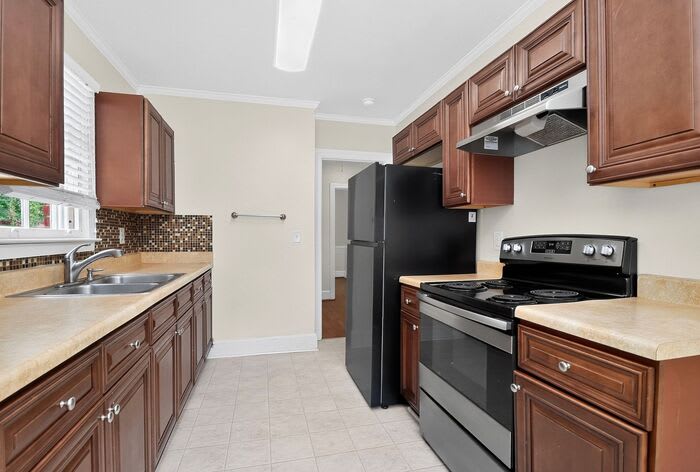 2976 Shady Lane – photo 4