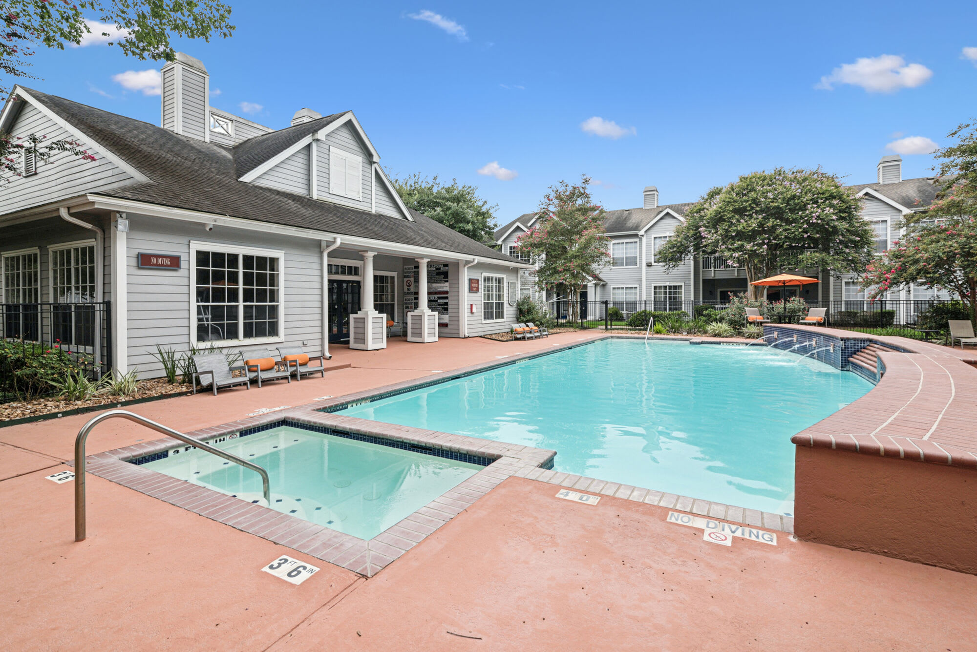 Chelsea Apartments – photo 1