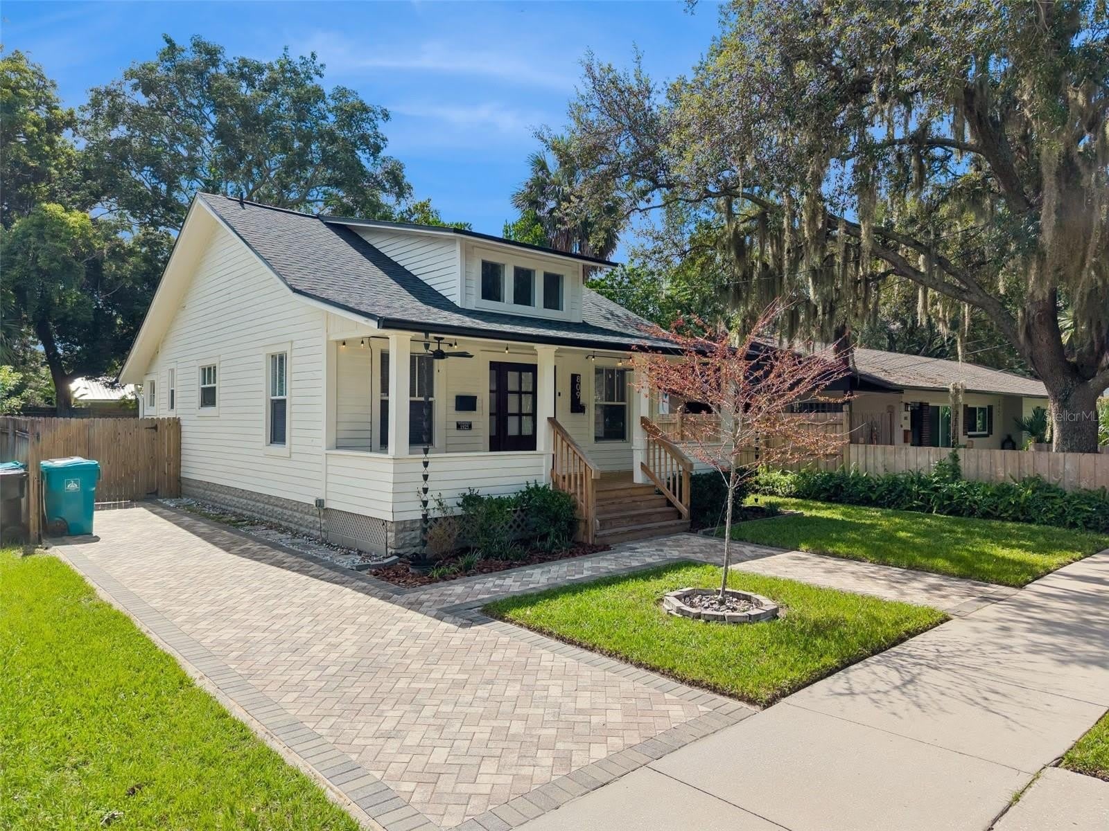 809 N Hyer Avenue – photo 3