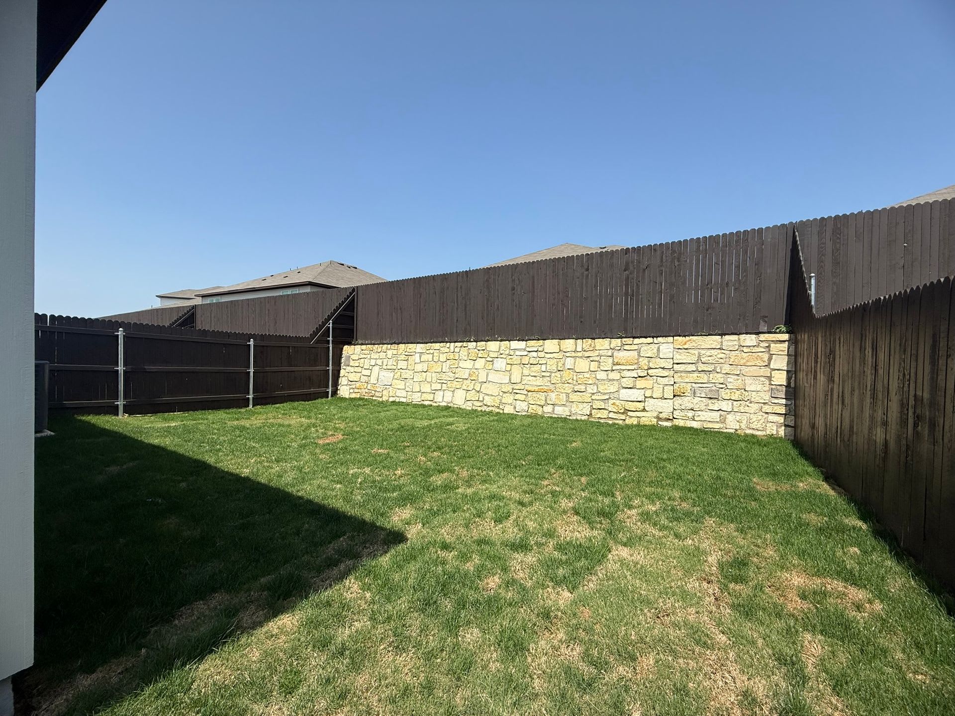 Luxury Duplex Available Today – photo 3
