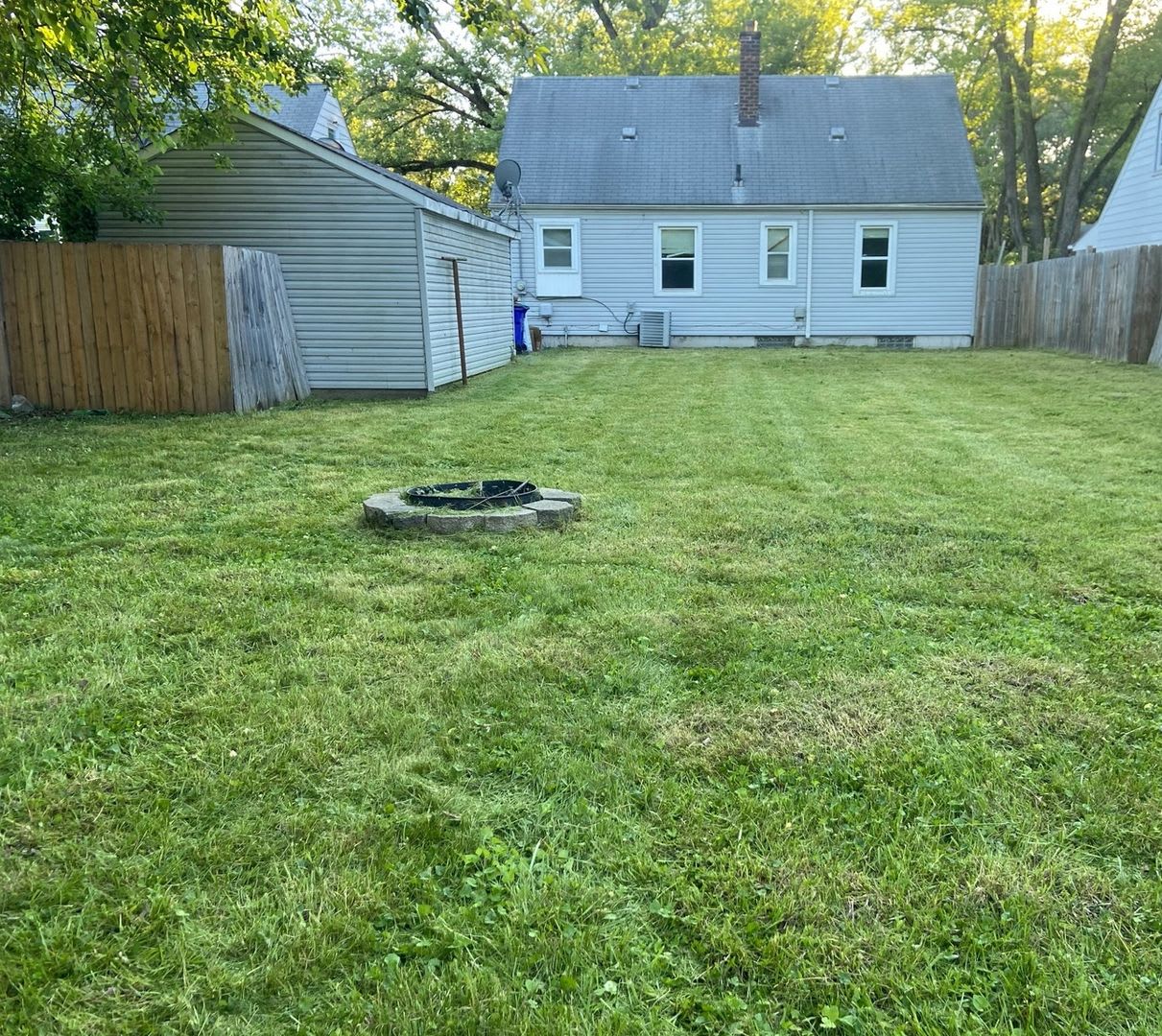 Charming & Move-In Ready 3-Bedroom Bungalow in Detroit – photo 3