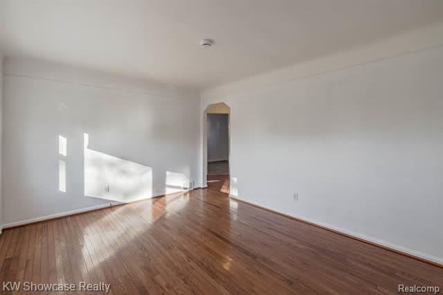 22705 RAYMOND Street – photo 4