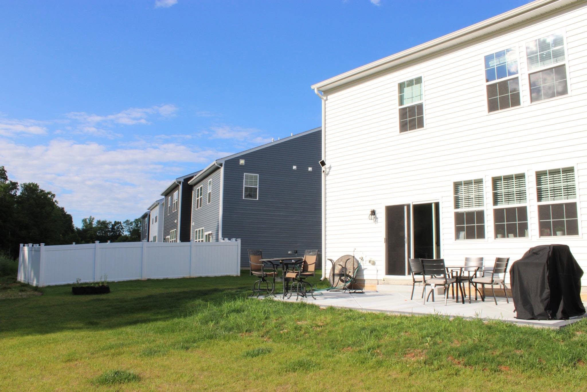 233 Correri St – photo 3