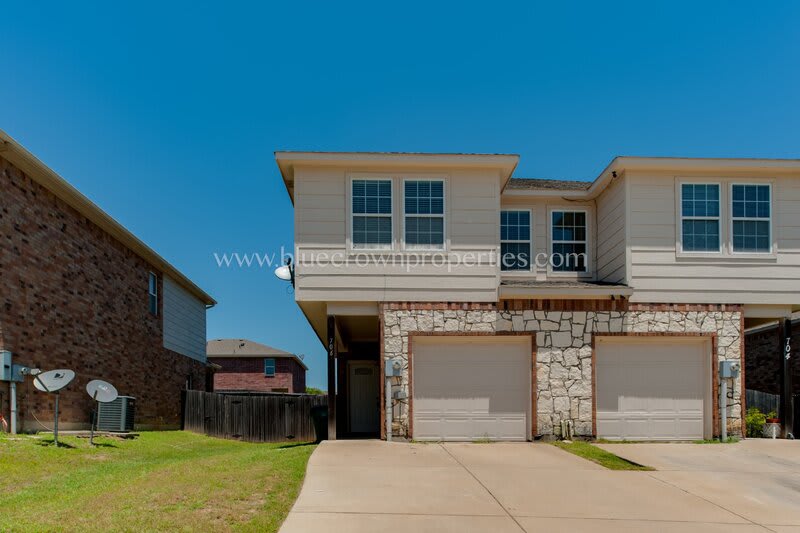 706 Parkplace Rdg – photo 2