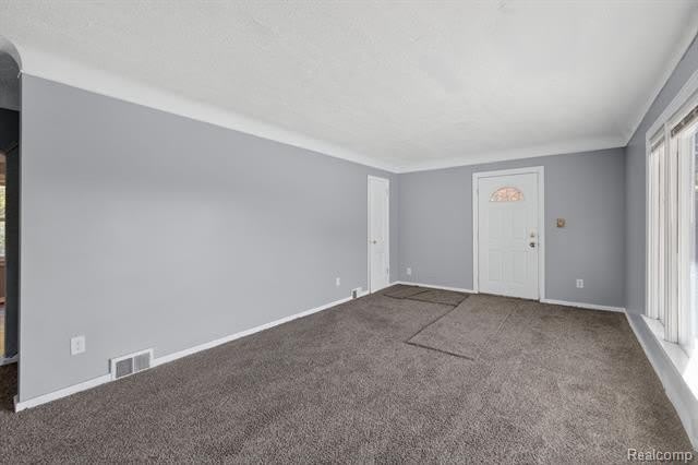 20216 Regent Drive – photo 4