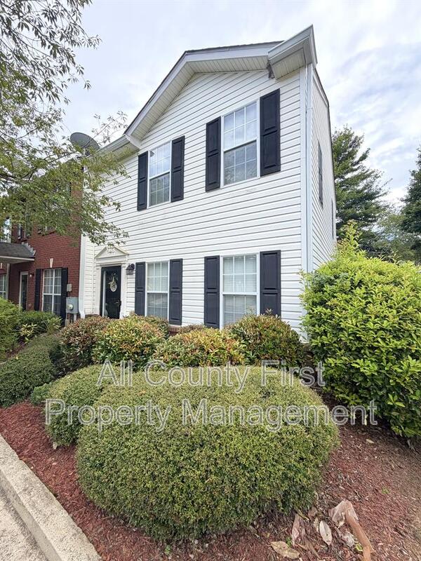 5867 Strathmoor Manor Cir – photo 2