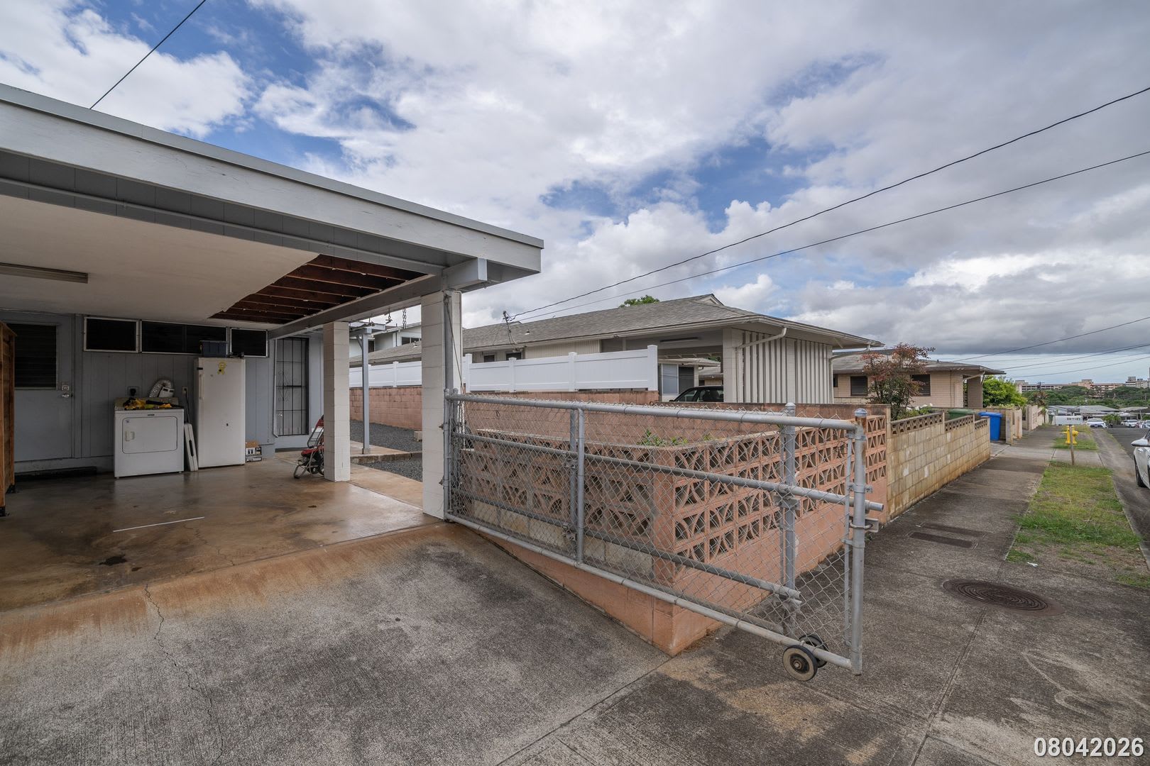 1bd 1ba with Parking – photo 1