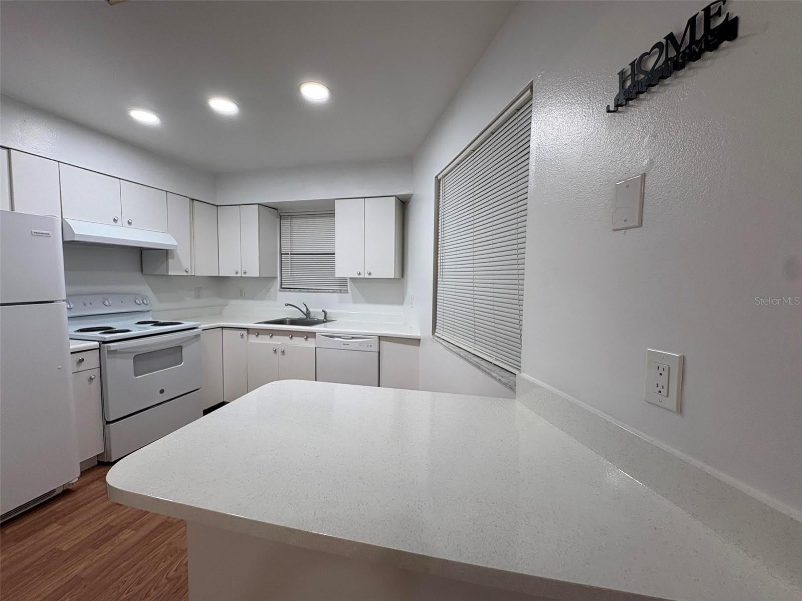1724 FOXHALL Circle – photo 4