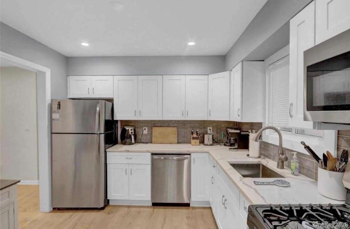 220 E Chester Street – photo 2