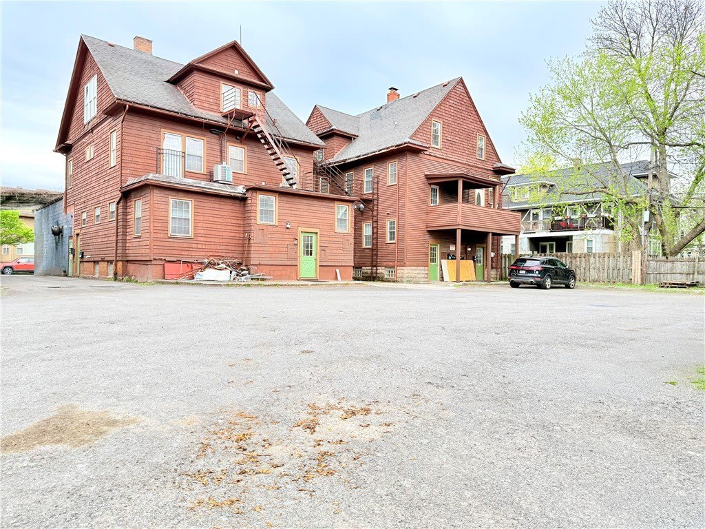 936 Monroe Avenue – photo 3