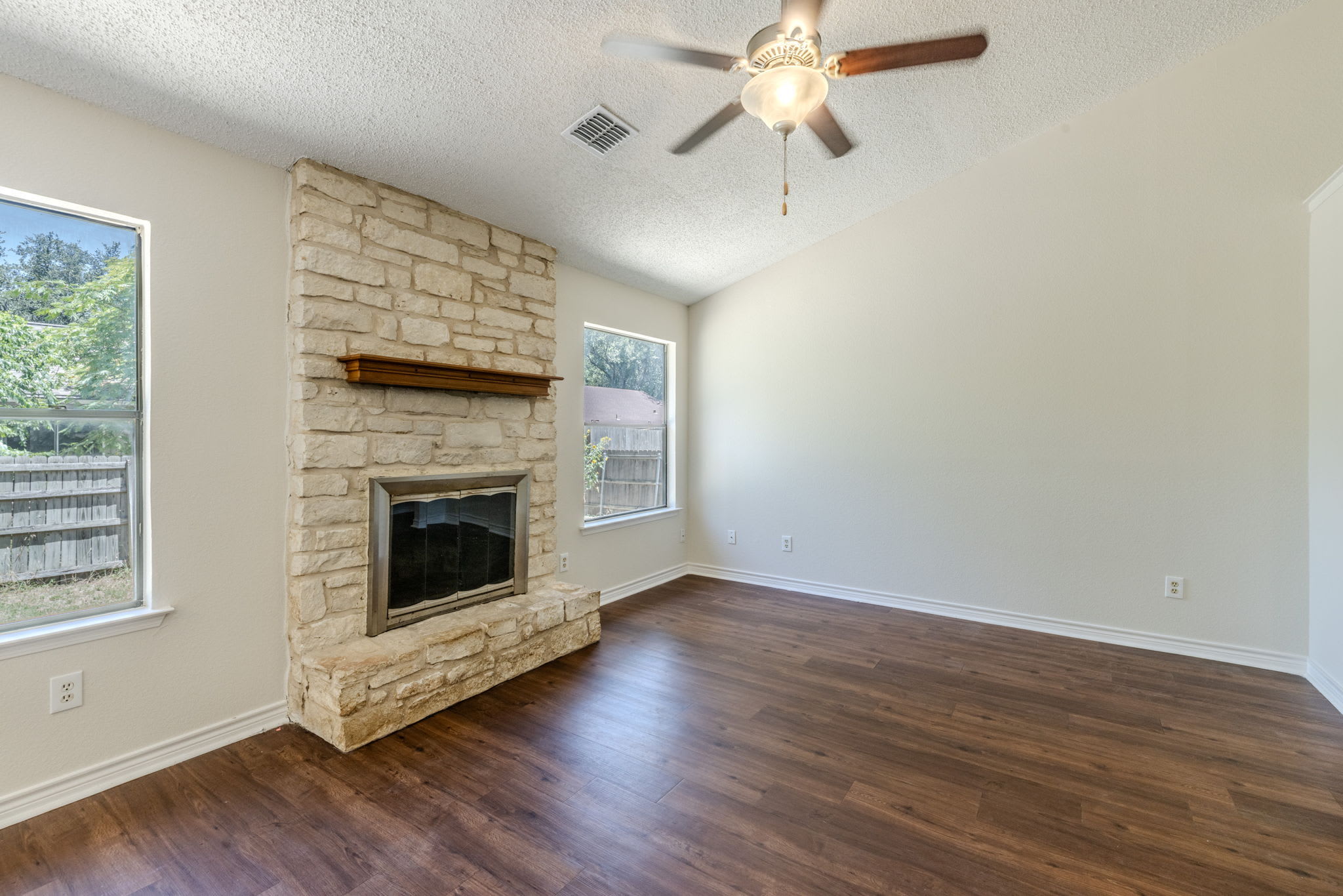 1802 Verbena Way – photo 3