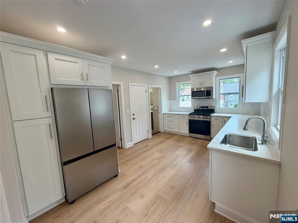 35 Claremont – photo 2