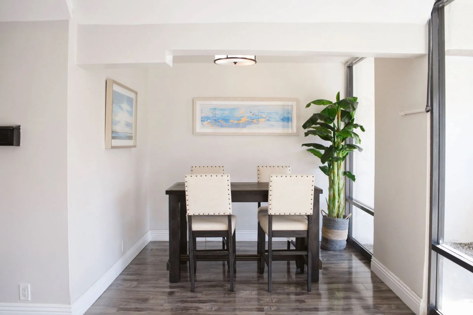 12325 Chandler Blvd – photo 3