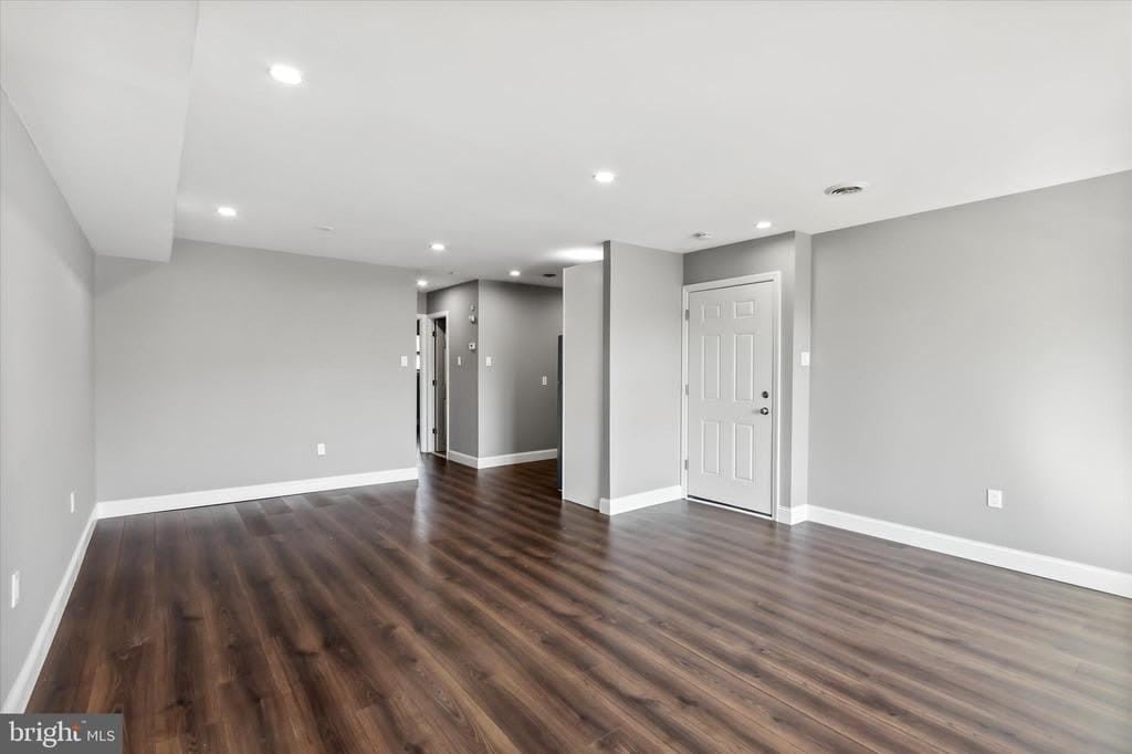 296 GREENOUGH STREET – photo 3