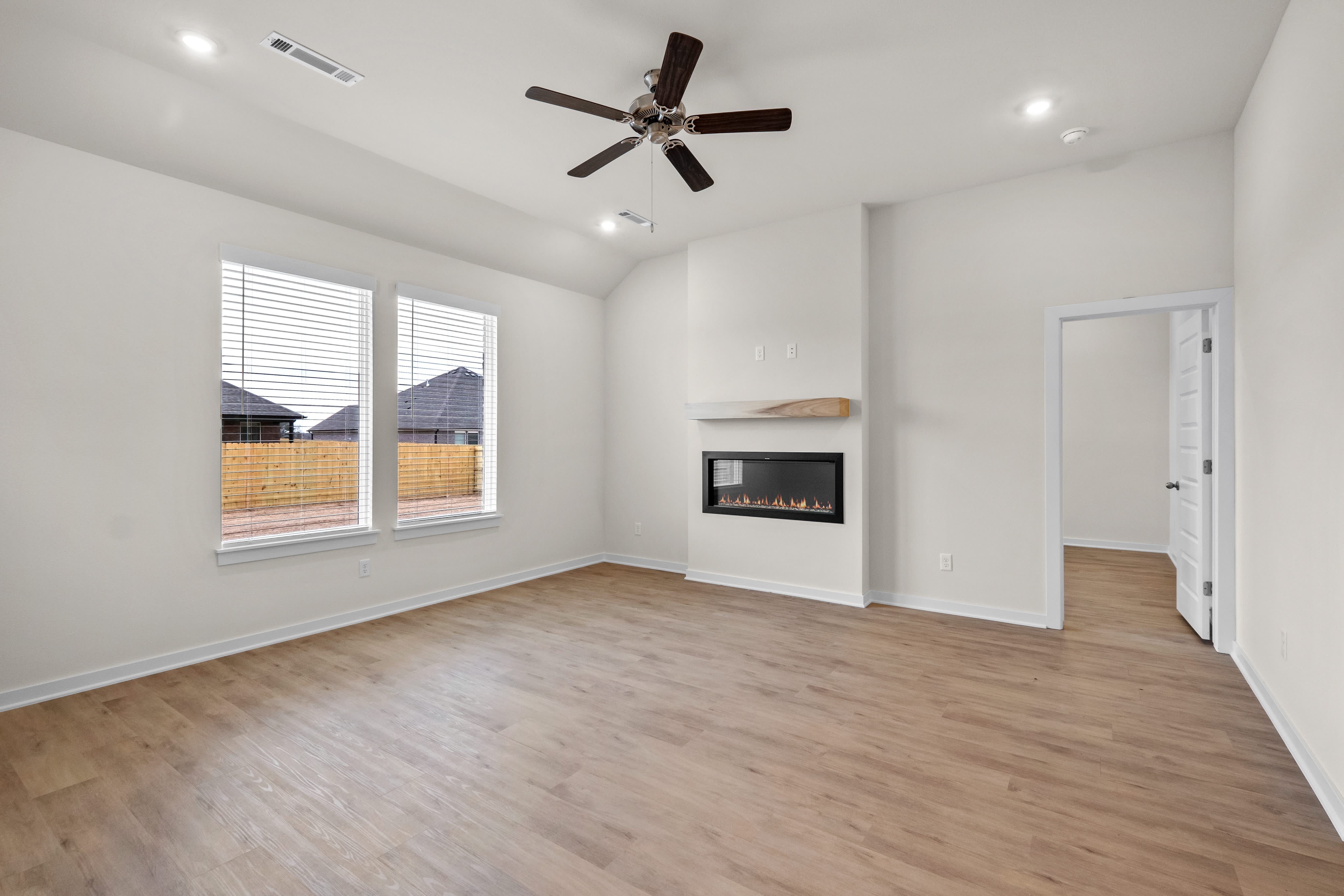391 Branta Street – photo 2