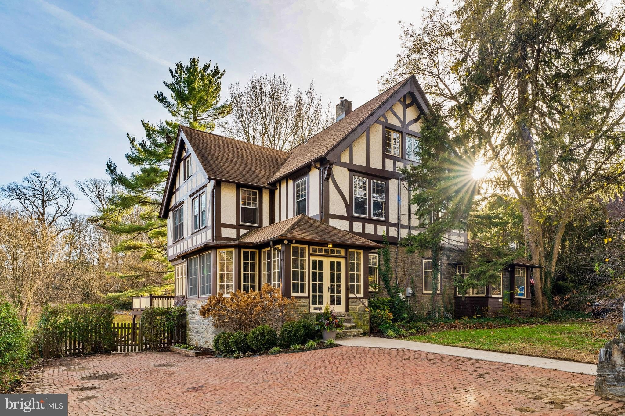 328 GREENWOOD Avenue – photo 1