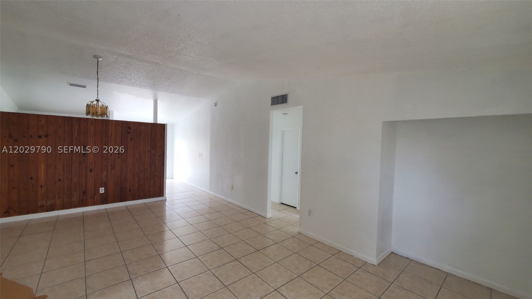 18047 NW 41ST PL – photo 2