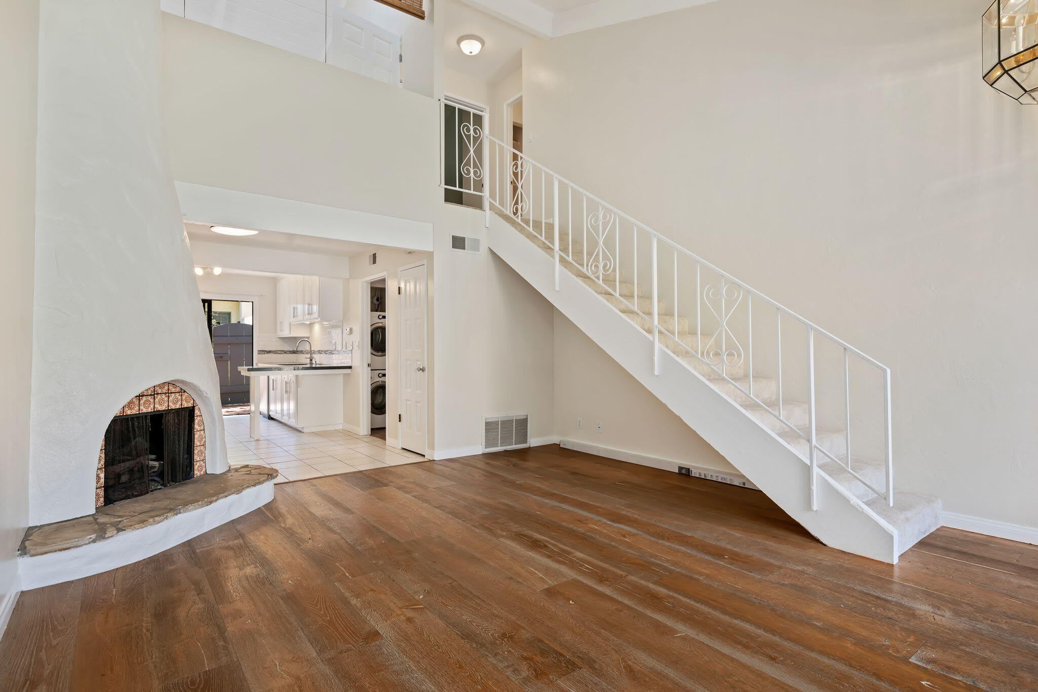1942 N Jameson Lane – photo 3