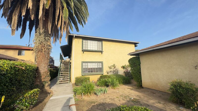 539 N Alameda Ave – photo 2