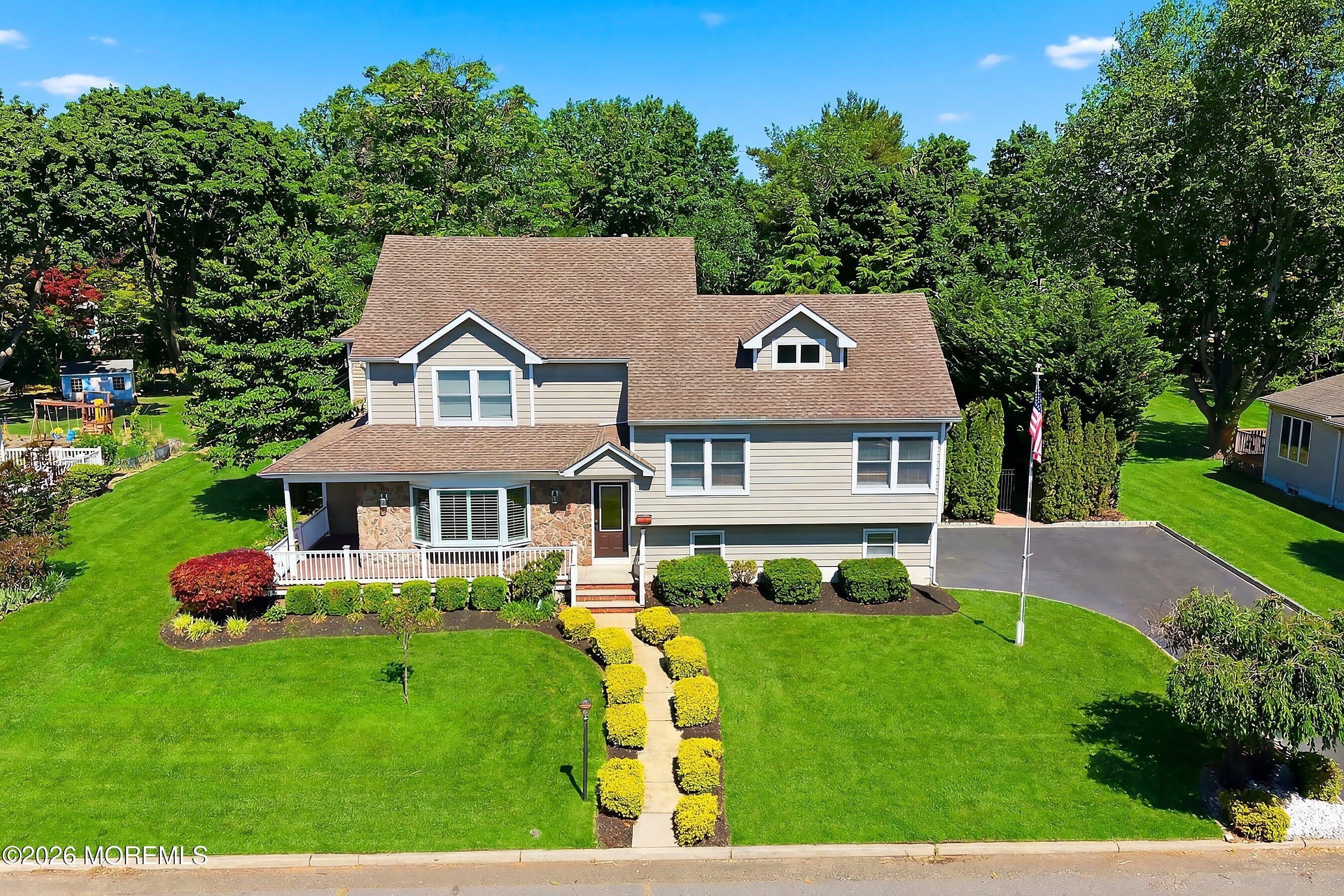 39 Hilltop Road – photo 3