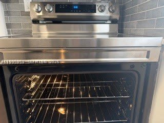 1607 NW 16th Ave – photo 5