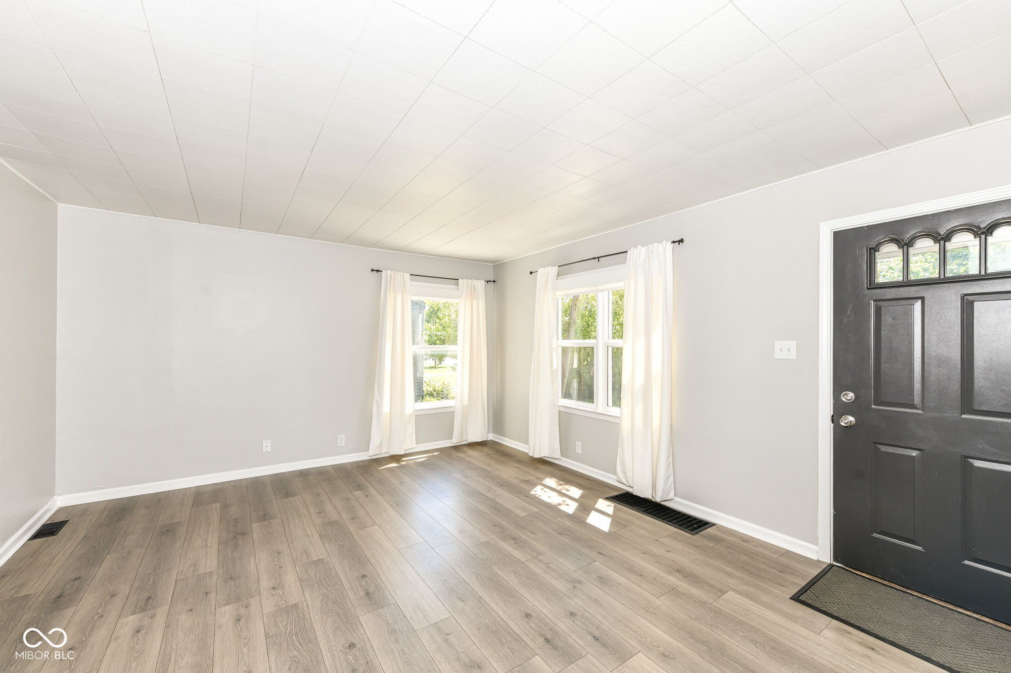 5301 Evanston Avenue – photo 3