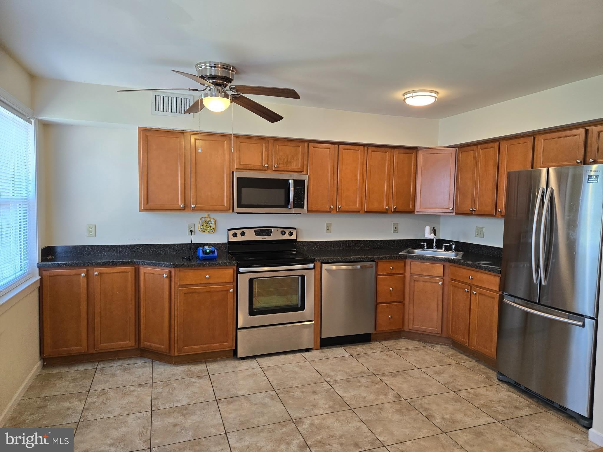258 VIOLET Court – photo 4