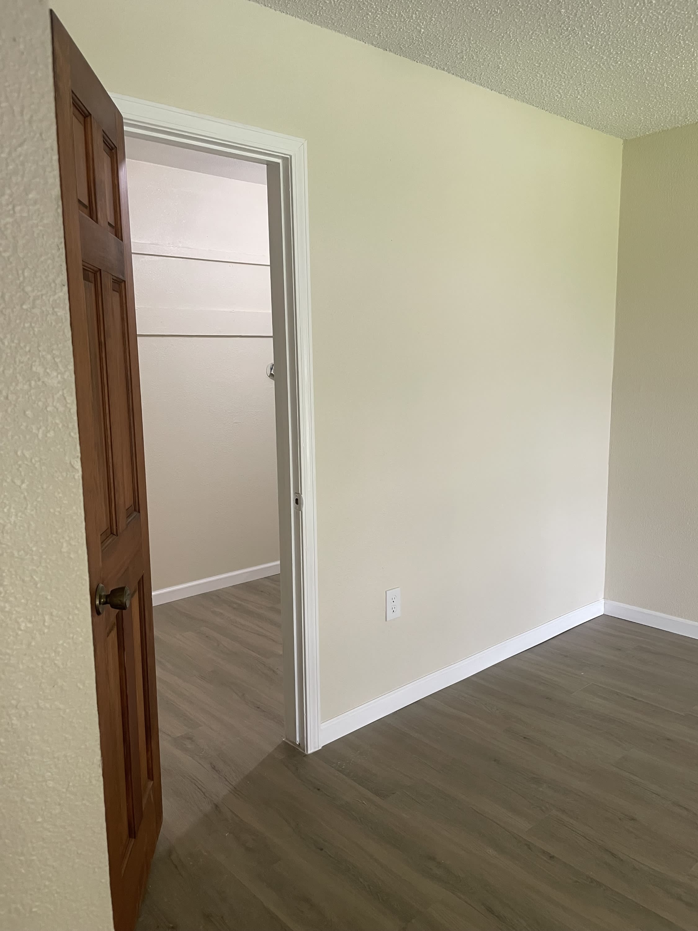 675 Wooddale Boulevard 111 – photo 3