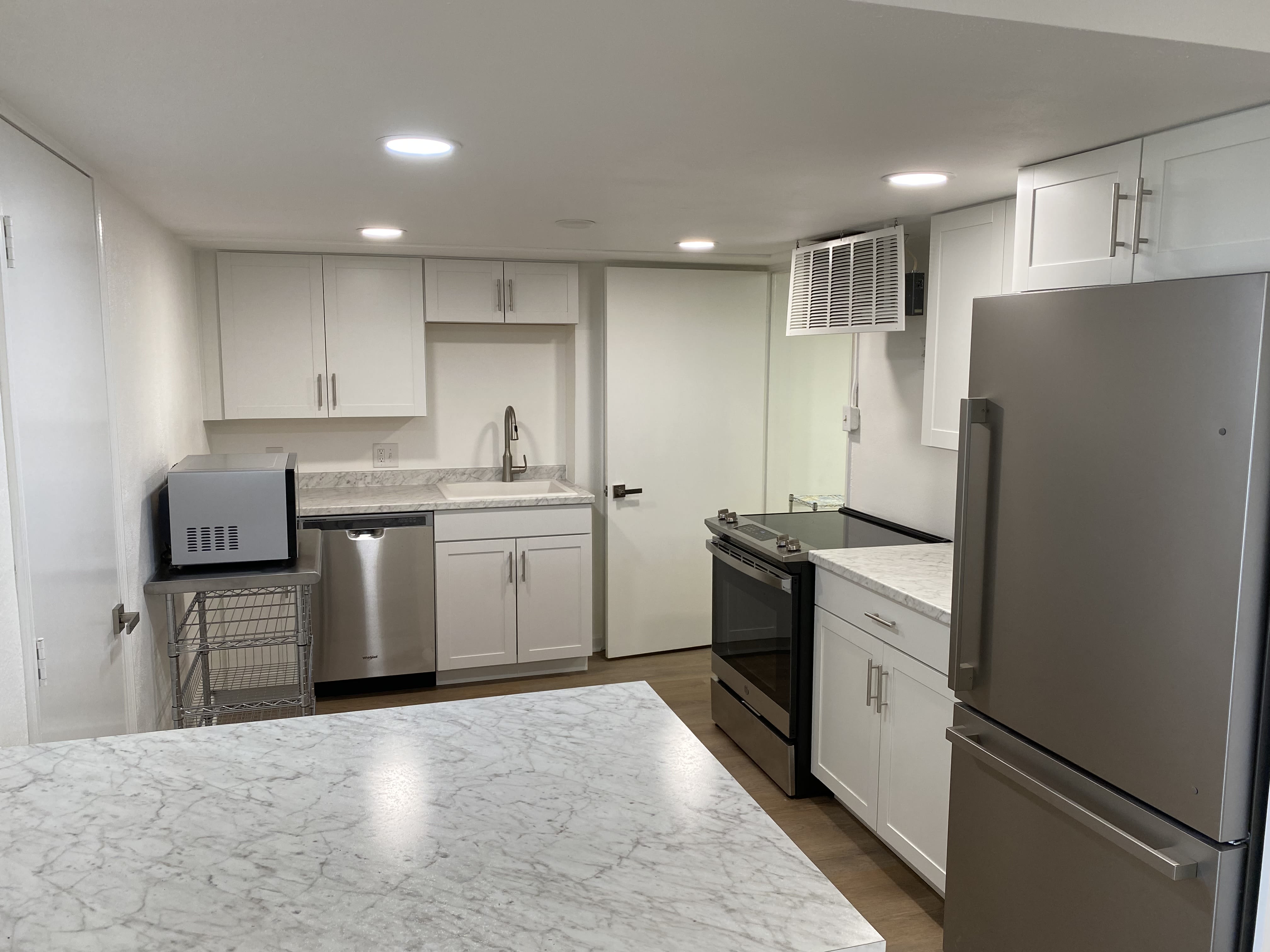 2131 Bonvue Dr – photo 5