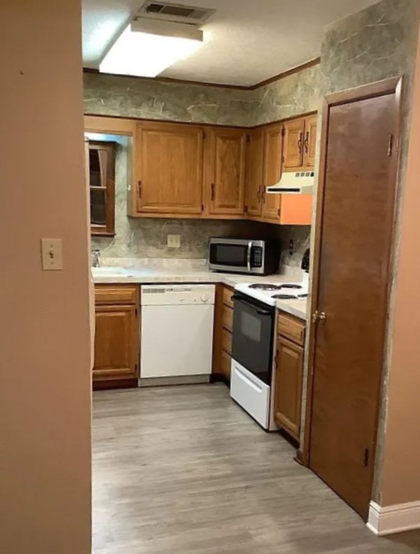 Single Family Home – photo 4