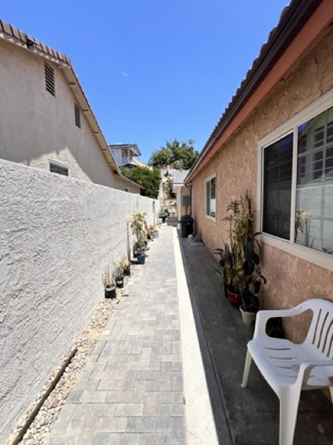 1529 Duarte Place – photo 4