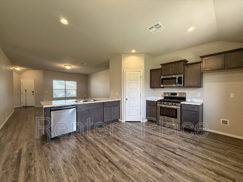 16122 S 88th E Ave – photo 3
