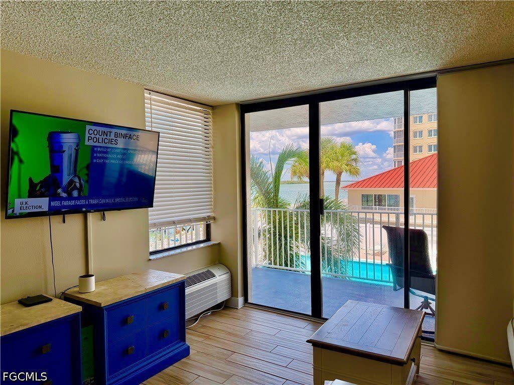 8701 Estero Boulevard – photo 2