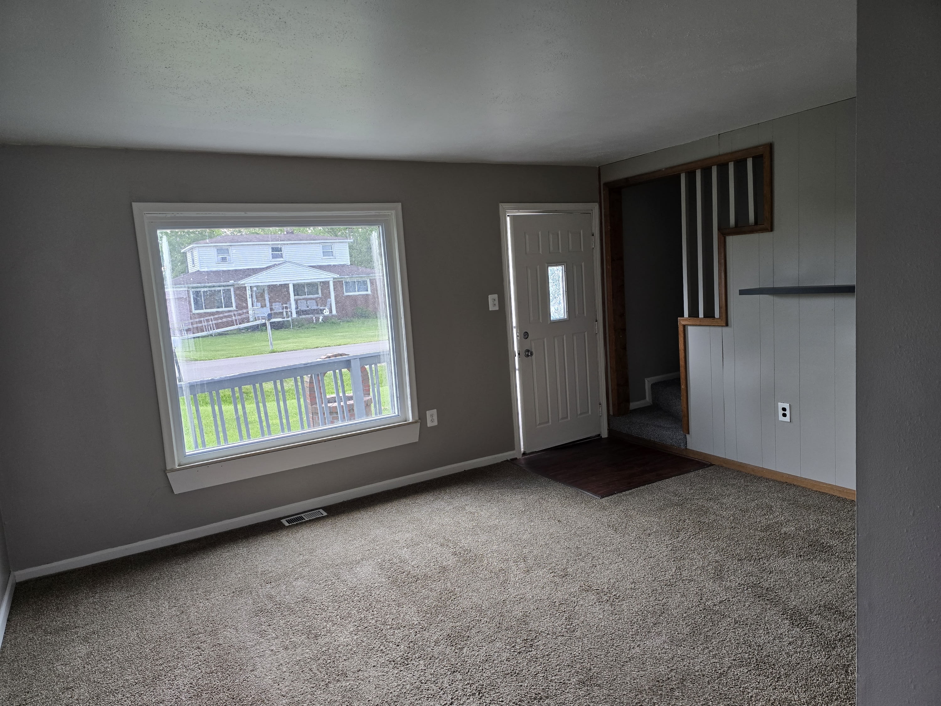 15126 Oldham Street – photo 2