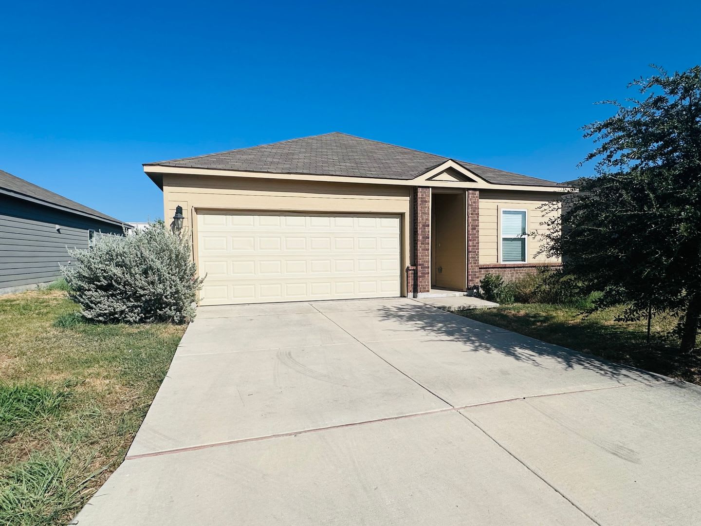 1 Story 3 Bedroom 2 Bathrooms Home In Horizon Point In Converse Tx – photo 1