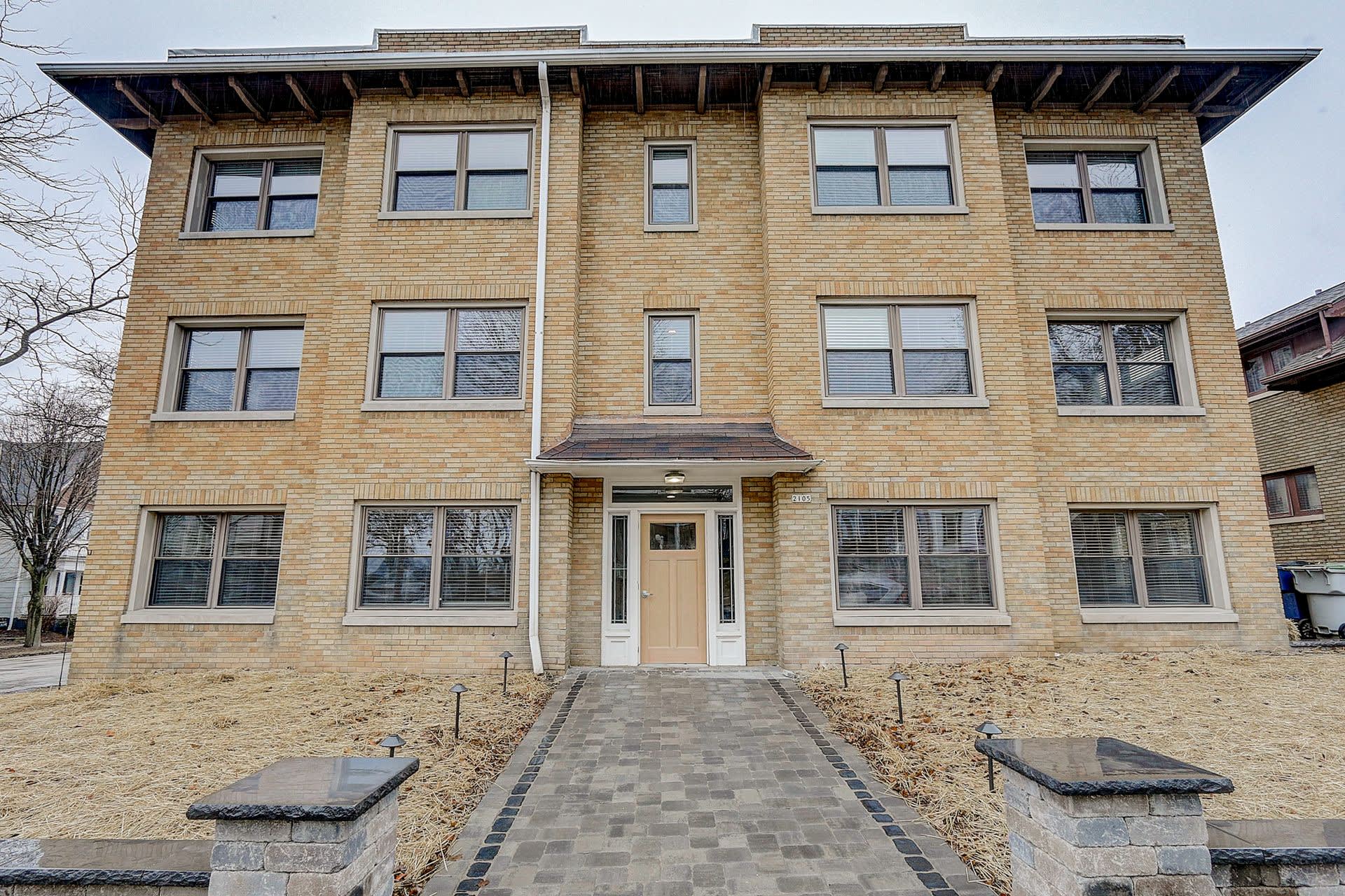 2425A South 28Th Street – photo 2